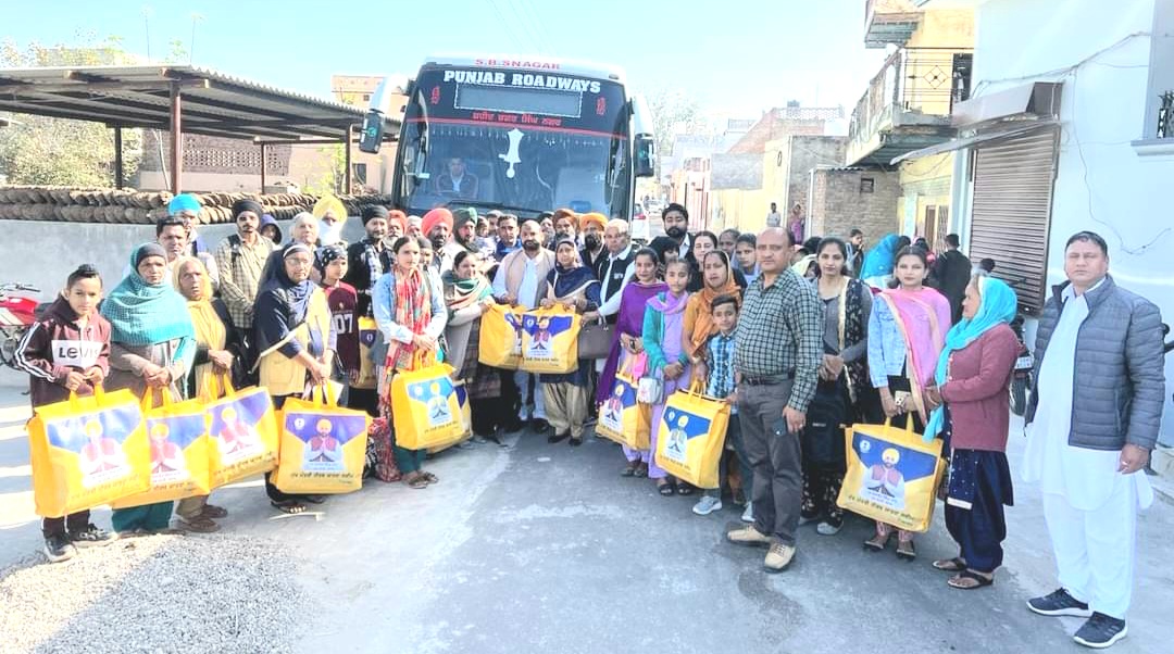 Kuljit Singh Sarhal sent a bus from Jagatpur to Sri Amritsar Sahib and Damdama Sahib